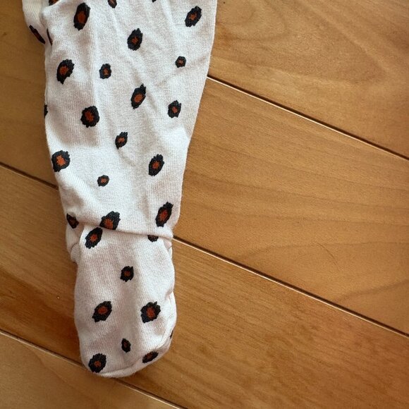 Bonds Baby Sleeper Pajamas Footie PJs Leopard Size 0000 Newborn Bamboo Viscose - Picture 6 of 11